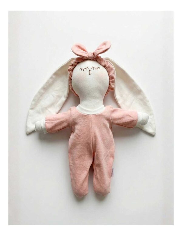 Coneka Liso Blanco con Pijama Rosa y Cintillo