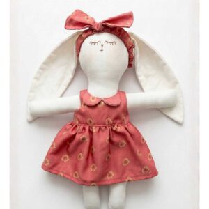 Coneka Liso Blanco con Vestido y Cintillo Print Flores